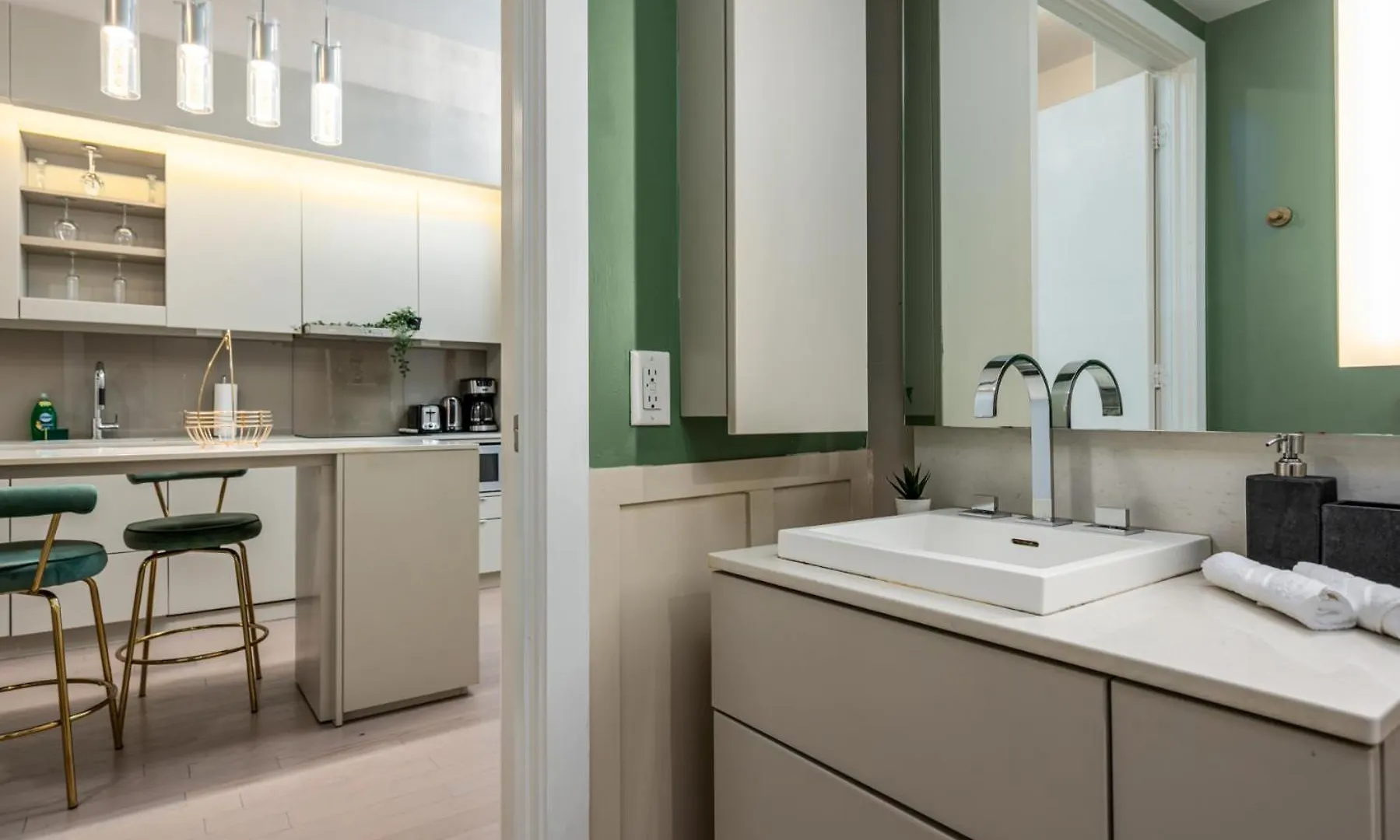 Elegant Suites In Peter Street トロント 0*,